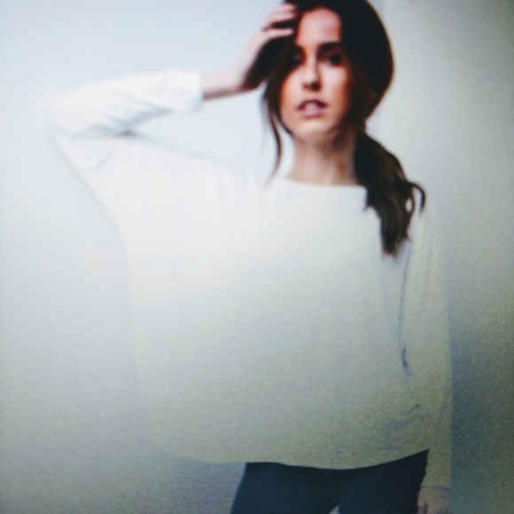 NWT  Size 2x/3x left Open back shirt - Picture 4 of 8